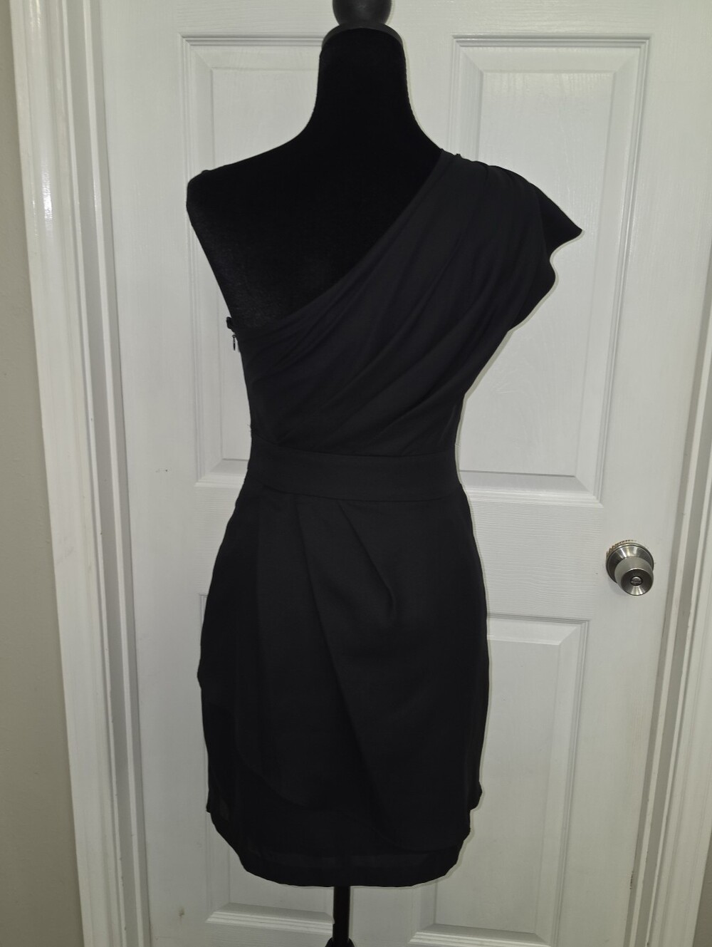 BCBGeneration One-Shoulder Black Draped Cocktail Party Dress - Picture 9 of 10